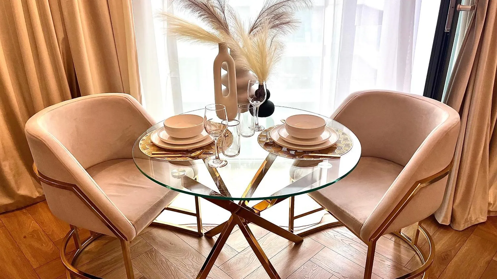 Flh - Golden Elegance With Balcony & Garage Apartment Bucharest 0*,