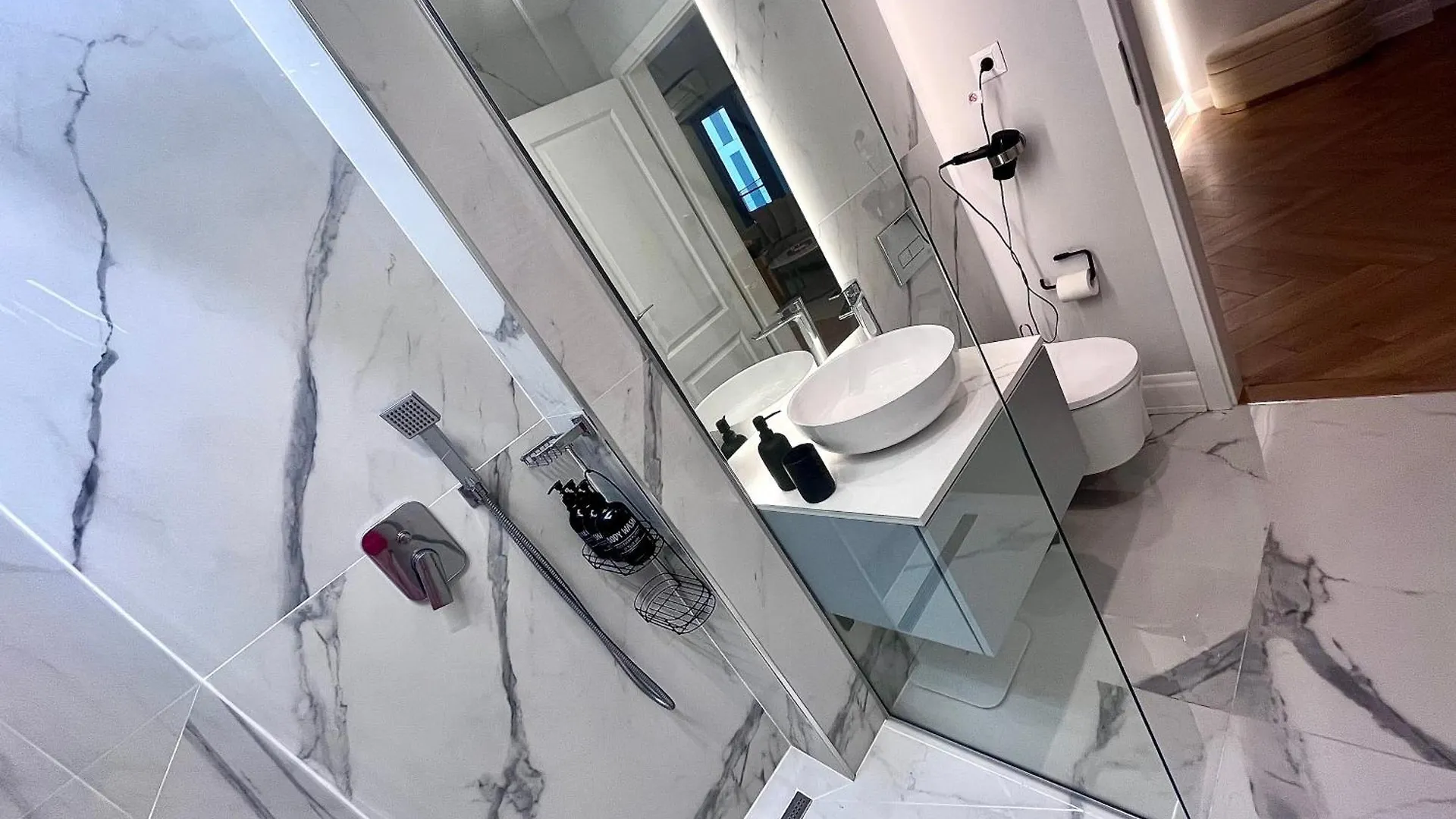 Apartament Flh - Golden Elegance With Balcony & Garage Bukareszt Rumunia
